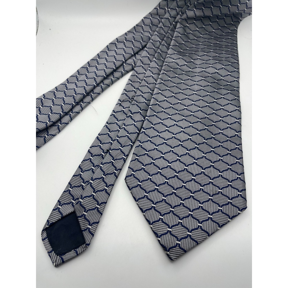 Brooks Brothers 346 Mens Silk Tie Silver Navy Blue Geometric Lattice Necktie USA